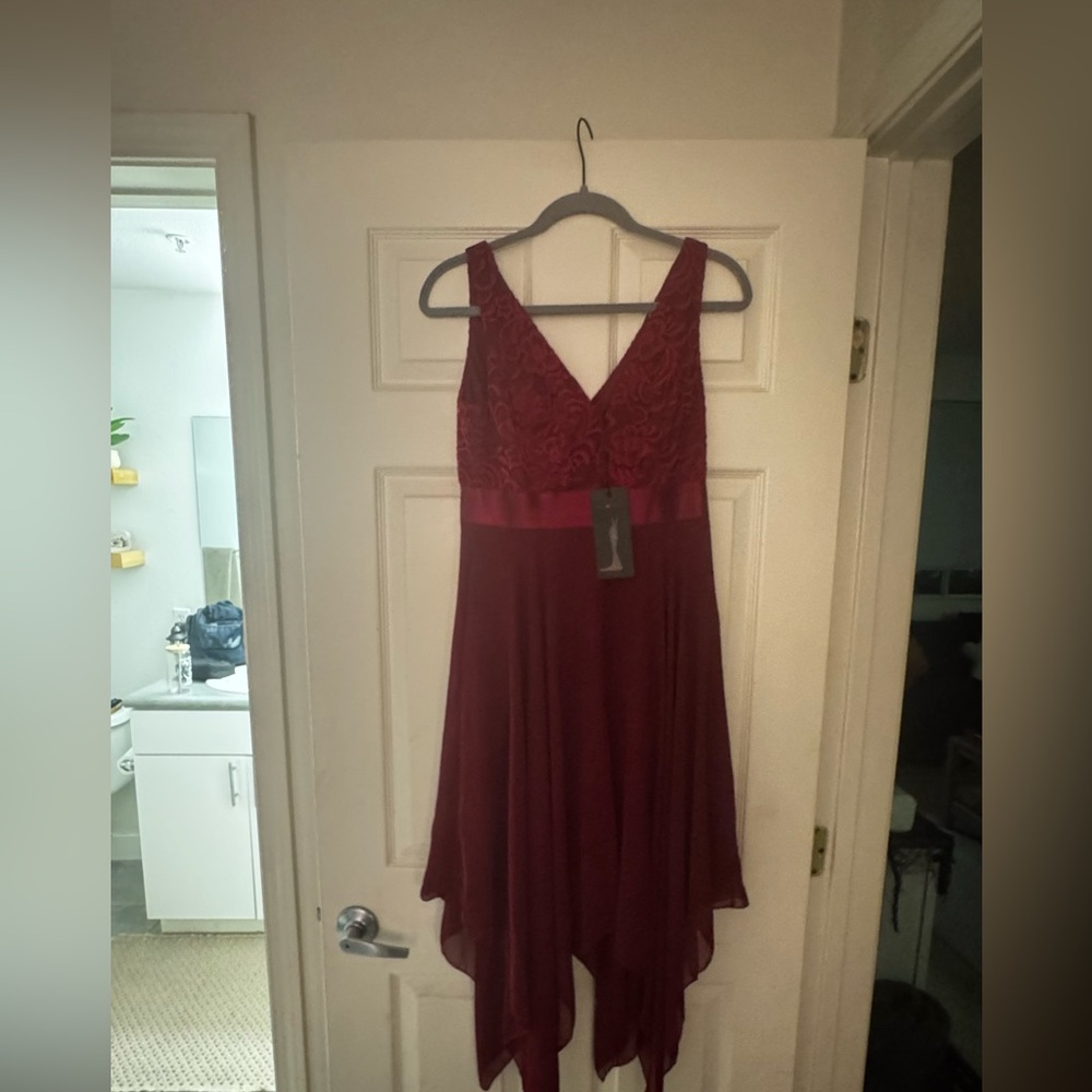 NWT Women's Every Pretty Elegant Burgundy  Dress